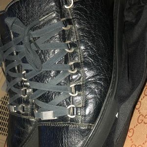 Balenciaga Arena Low Black authentic men’s size 10.5 US 44 EU